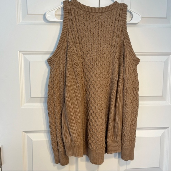 Michael Kors Light Brown Cable Knit Sweater W/ Cold Open Shoulders, Size Medium - Picture 7 of 7